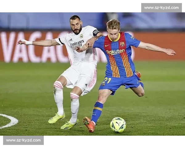 德甲直播全景呈现豪门对决与新星崛起赛季风云实时解析战术走势与精彩瞬间 德甲直播全景呈现豪门对决与新星崛起赛季风云实时解析战术走势与精彩瞬间